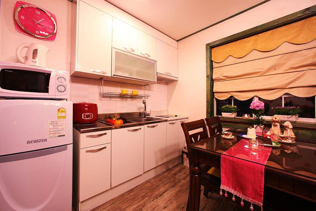 Muju Iris Pension Luaran gambar